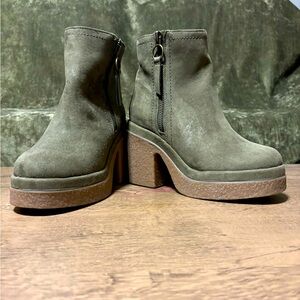 NEW Union Bay Scarsdale Platform Ankle Boots Olive Women’s 6M